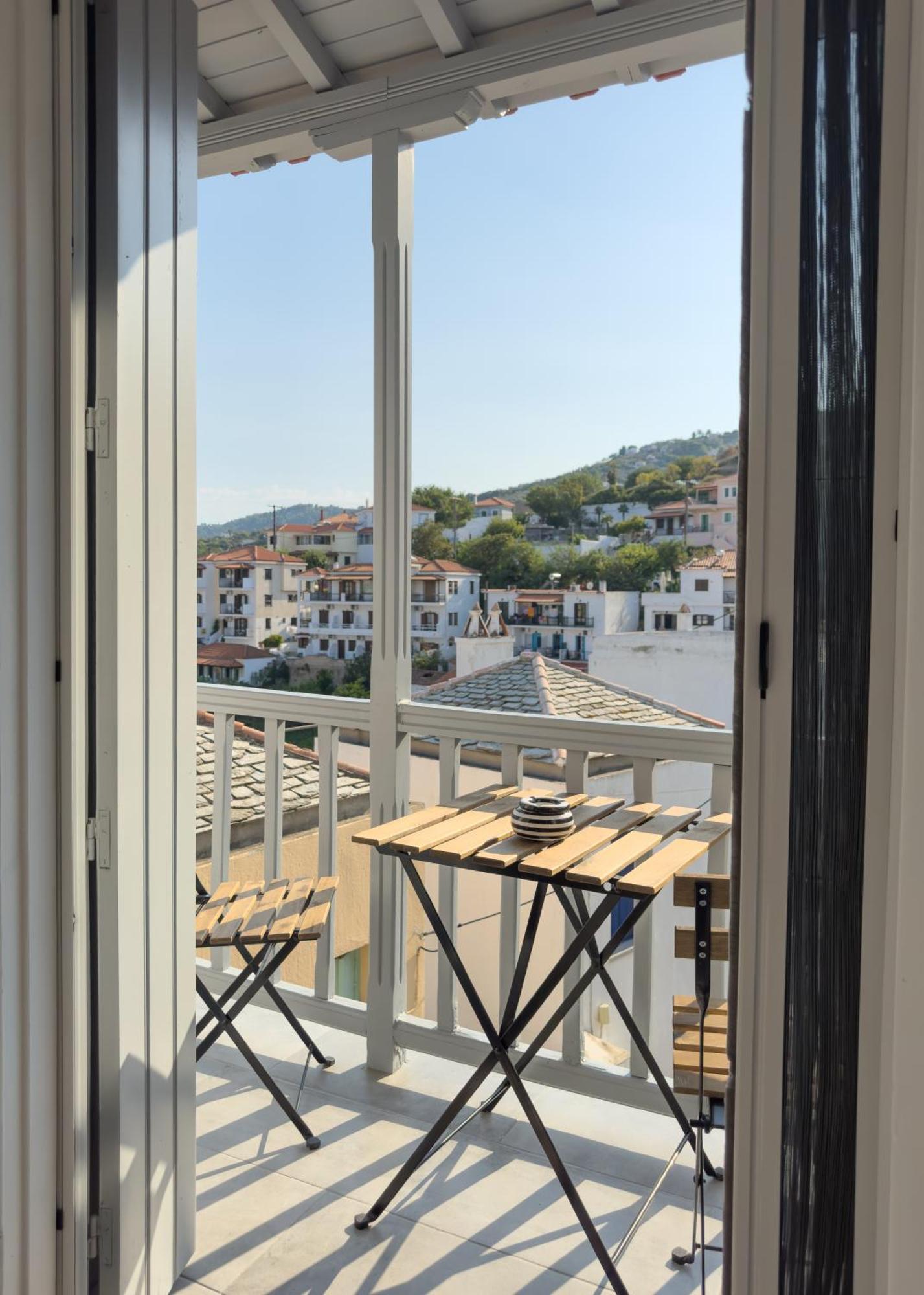 The Botanist Guesthouse Skopelos Exterior foto